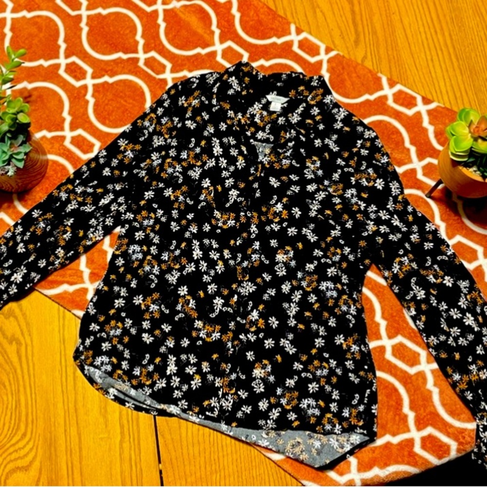 ST. 1946 Floral Button-Up Blouse Size Large